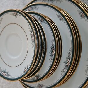 New Noritake Vintage 4 Piece Complete Set